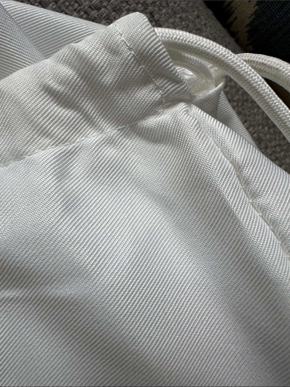 Away Drawstring Dust Bag - Picture 6 of 8